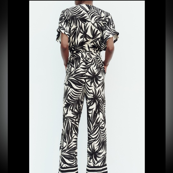 PRINTED BELTED JUMPSUIT - Picture 5 of 9
